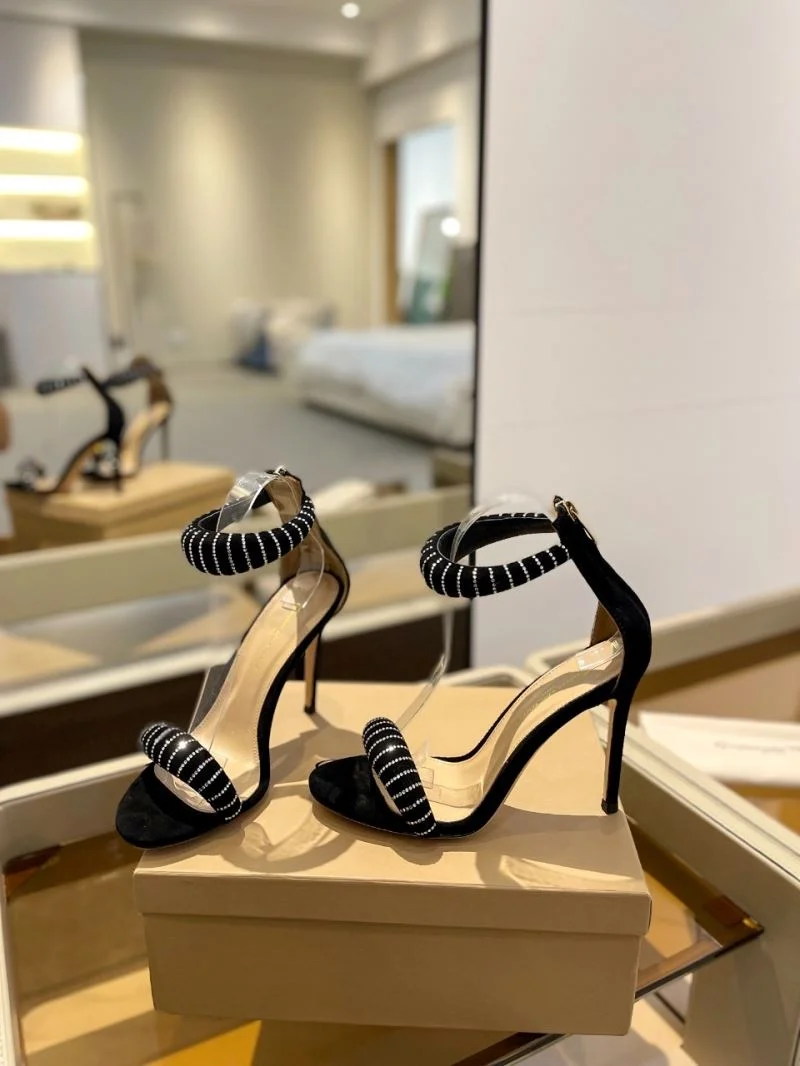 Trendy Gianvito Rossi Sandals 10061