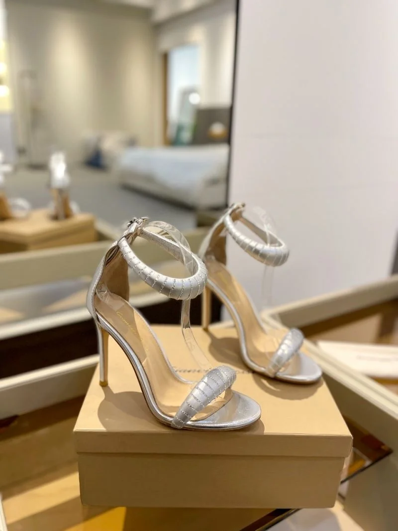 Unique Gianvito Rossi Sandals 10097