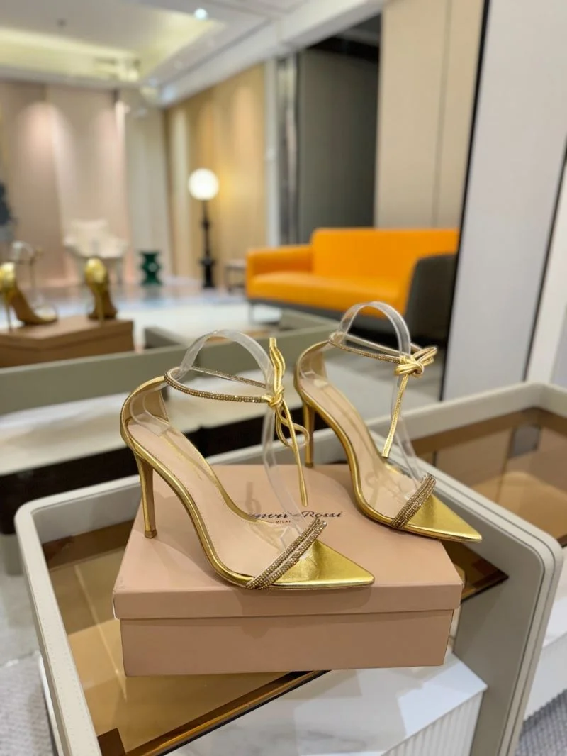 Popular Gianvito Rossi Sandals 10081