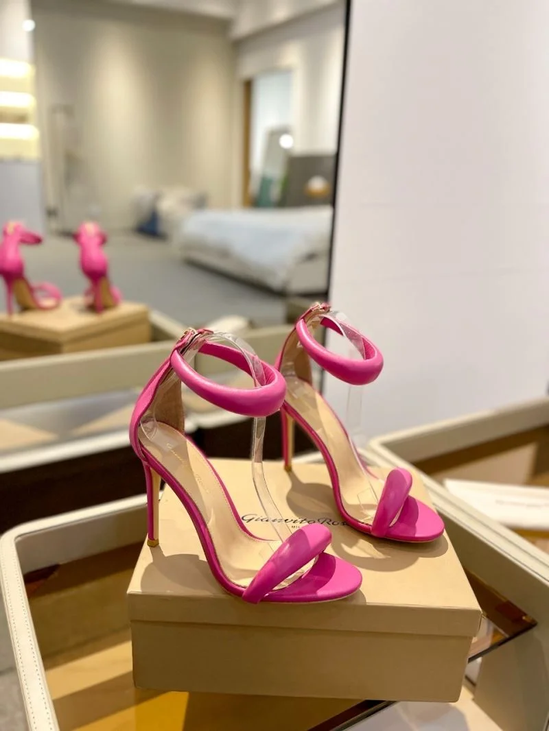 Gianvito Rossi Sandals FashionForward 10101