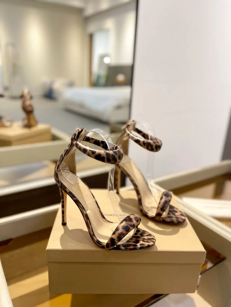 Gianvito Rossi Sandals Classic 10044