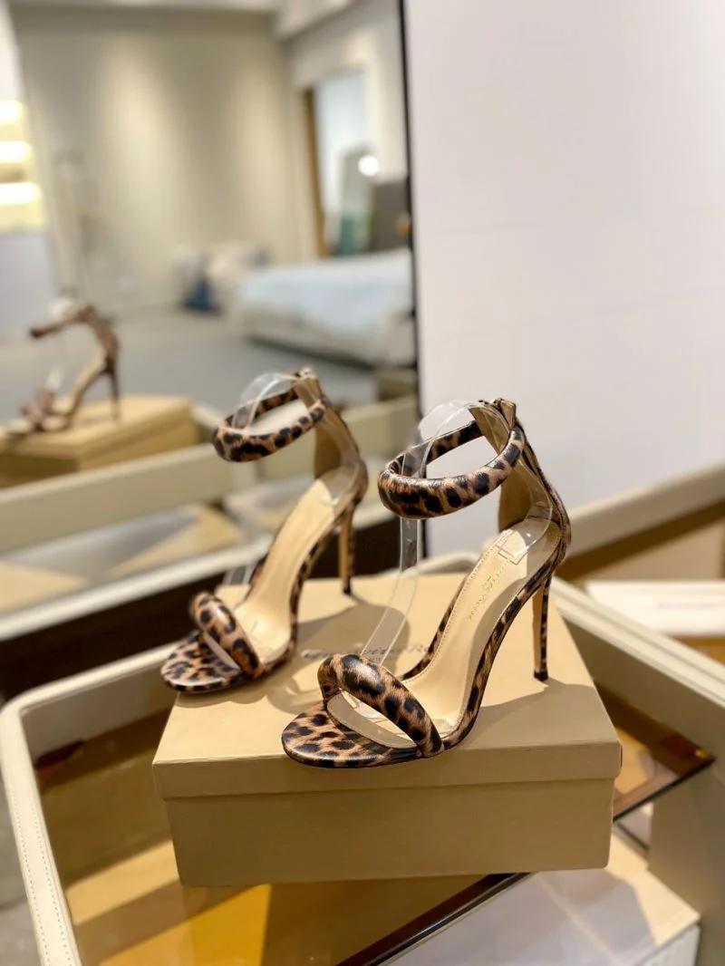 Gianvito Rossi Sandals Classic 10044
