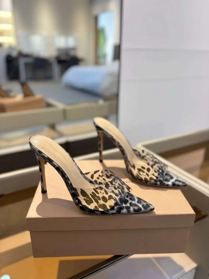 Gianvito Rossi Sandals UrbanChic 10049