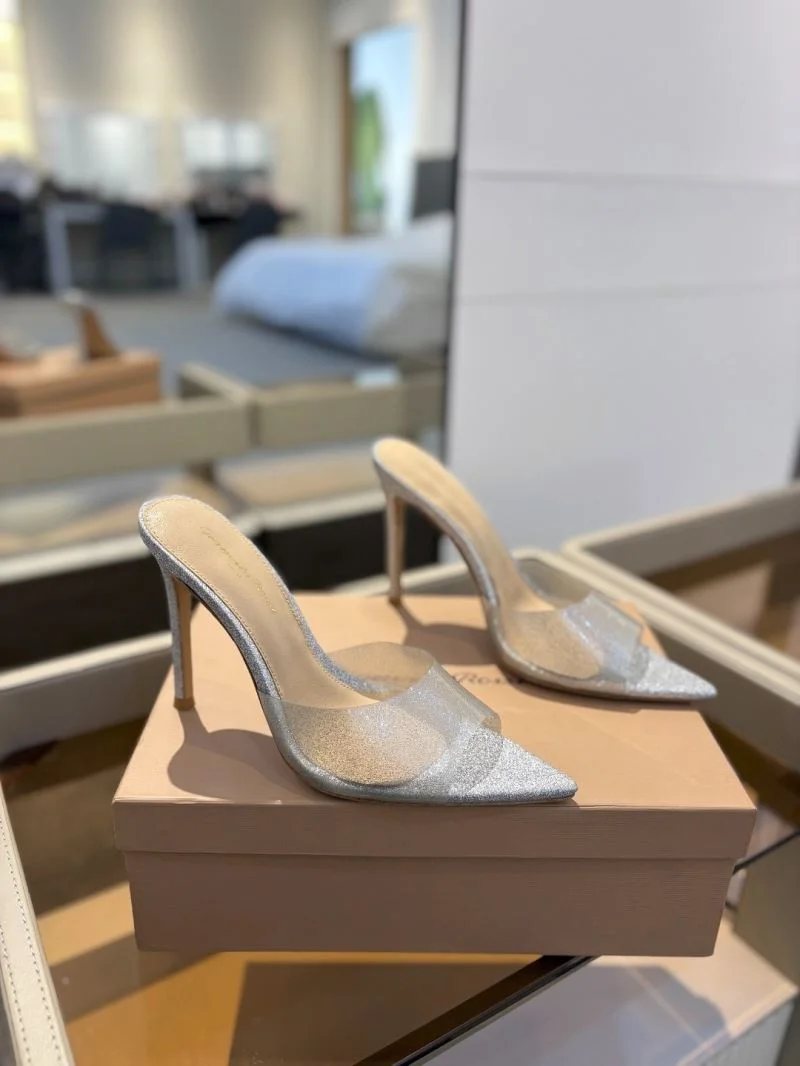 Gianvito Rossi Sandals Fashionable 10048