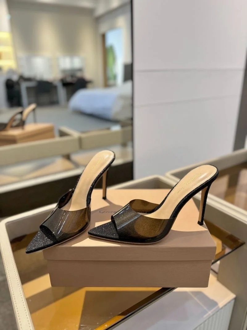 Youthful Gianvito Rossi Sandals 10055