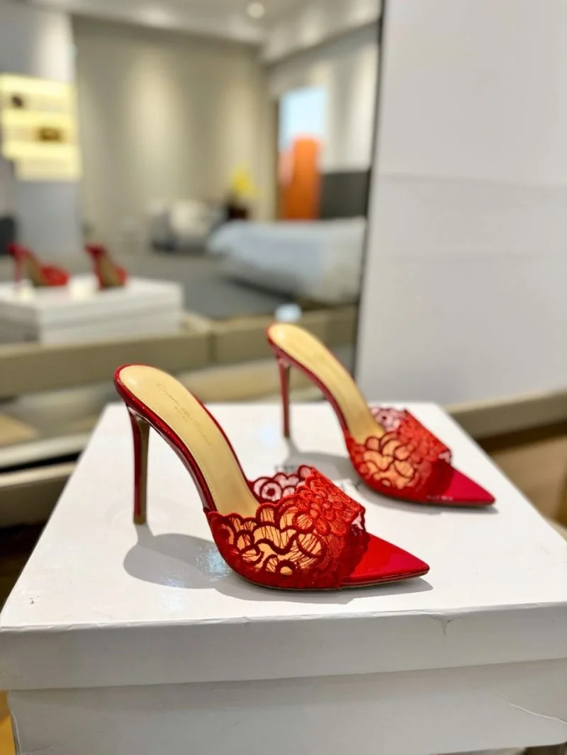 Gianvito Rossi Sandals Resilient 10095