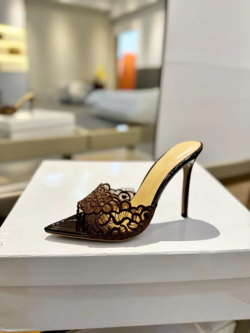 Gianvito Rossi Sandals Stylish 10057