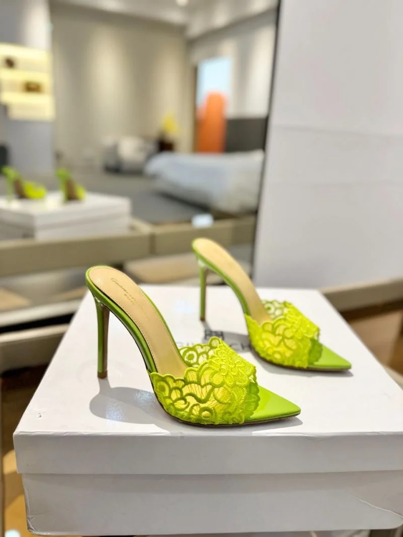 Gianvito Rossi Sandals Sporty 10028