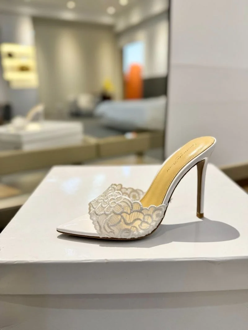 WellDesigned Gianvito Rossi Sandals 10024