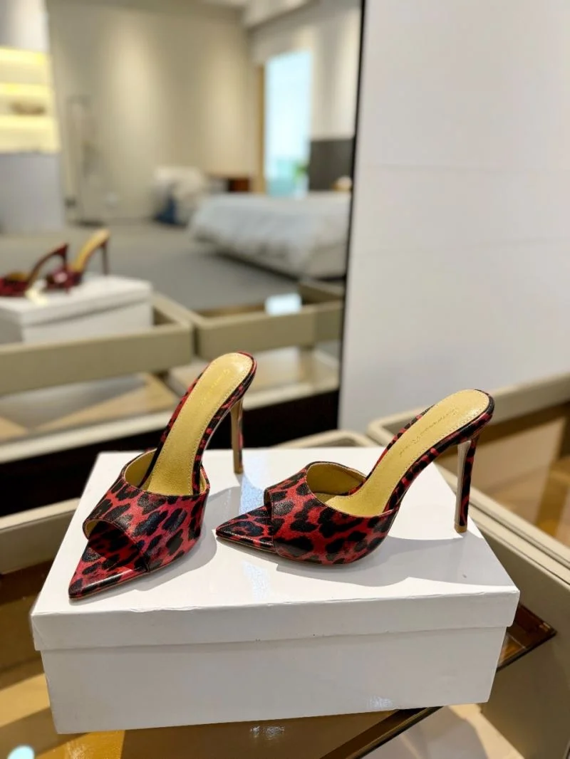 Gianvito Rossi Sandals Practical 10065