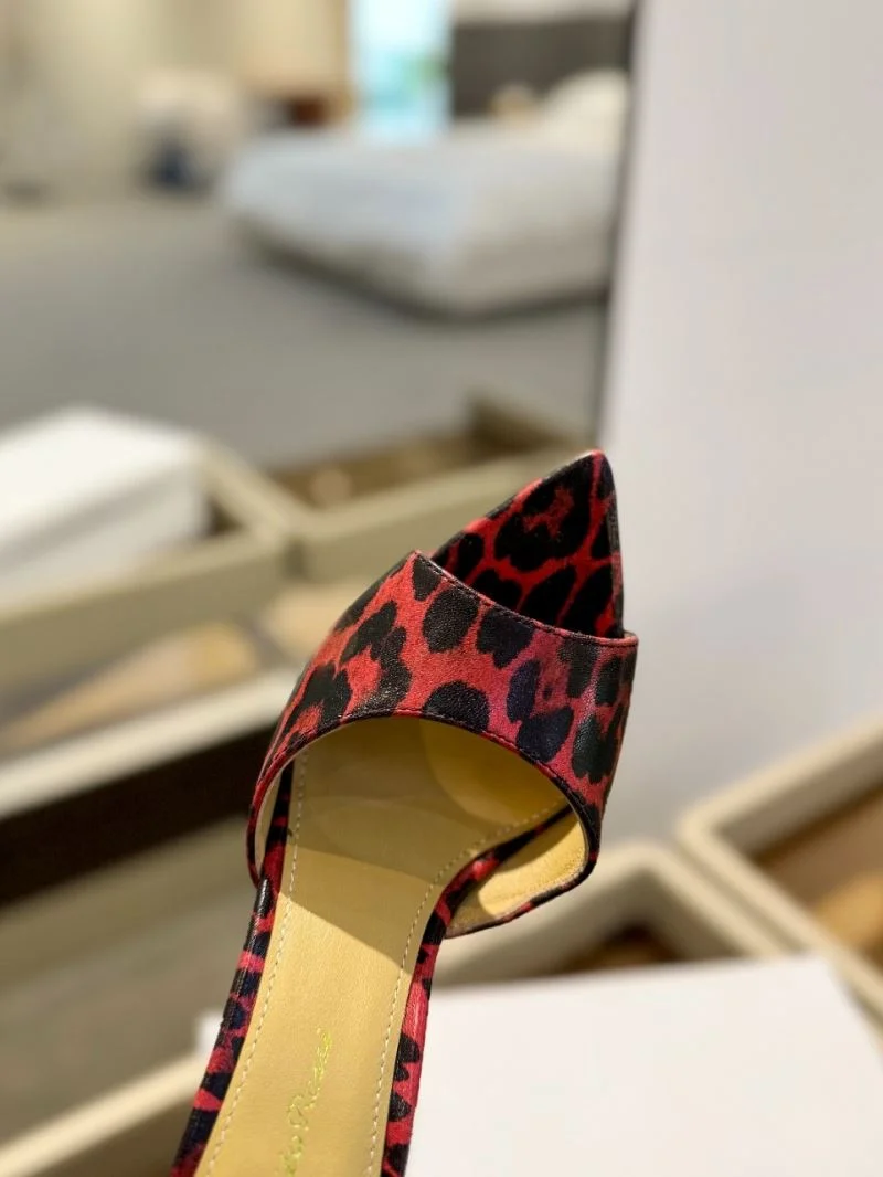 Gianvito Rossi Sandals Practical 10065
