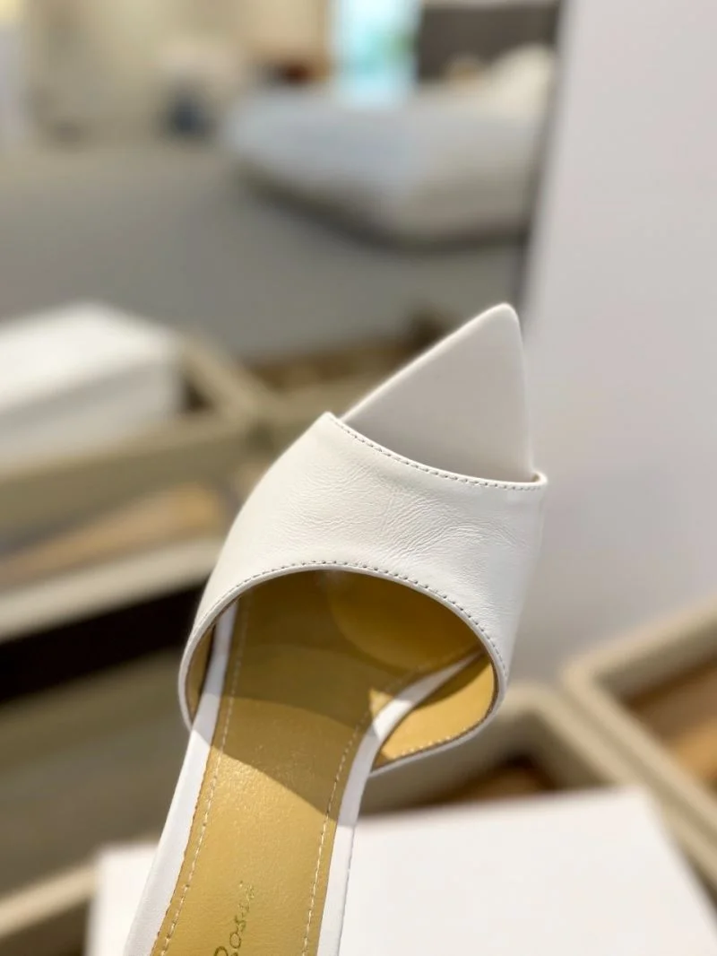 Gianvito Rossi Sandals Refined 10042