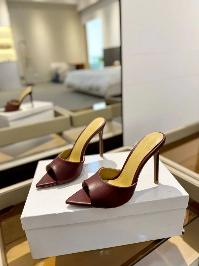 Soft Gianvito Rossi Sandals 10037
