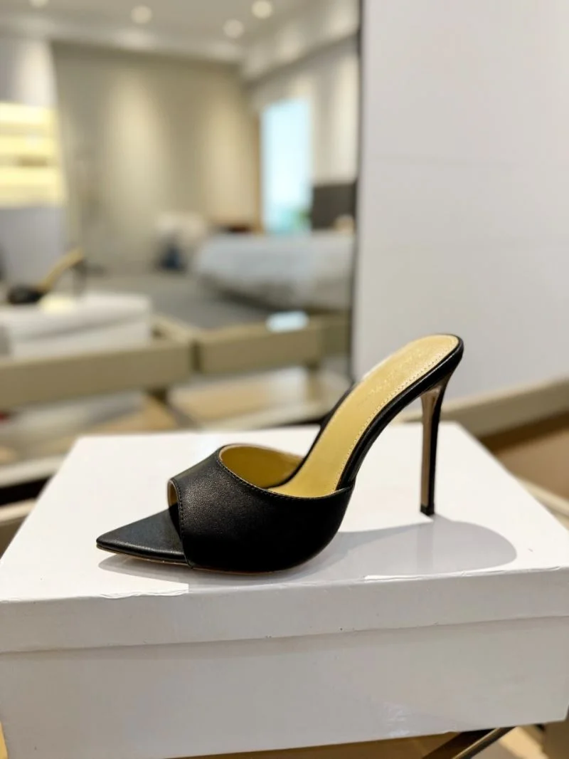 Sporty Gianvito Rossi Sandals 10018