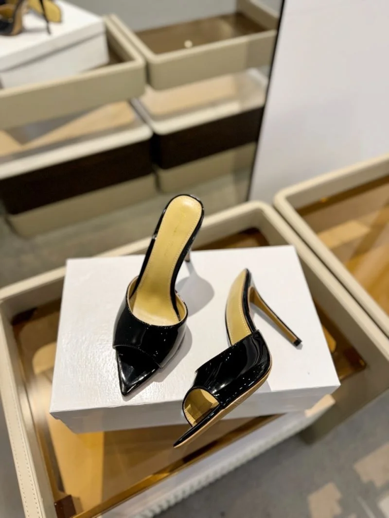 Gianvito Rossi Sandals Chic 10016