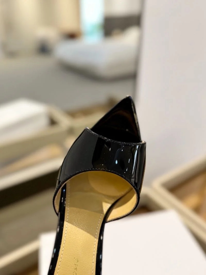 Gianvito Rossi Sandals Chic 10016