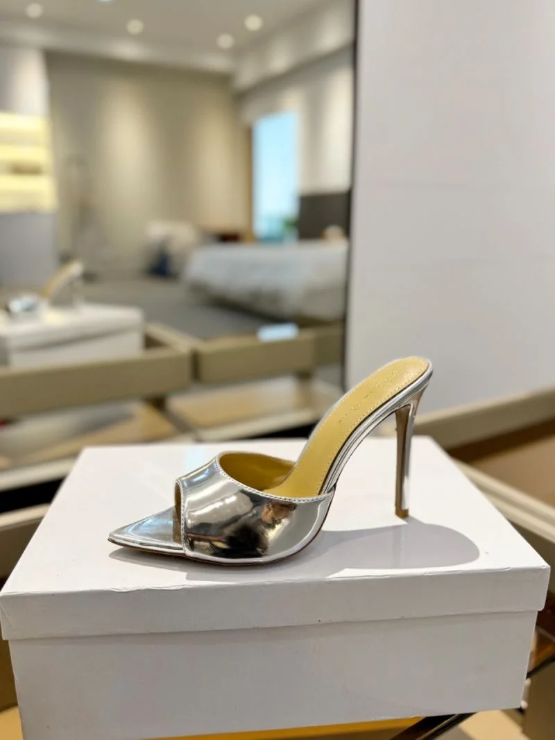 Gianvito Rossi Sandals Casual 10085