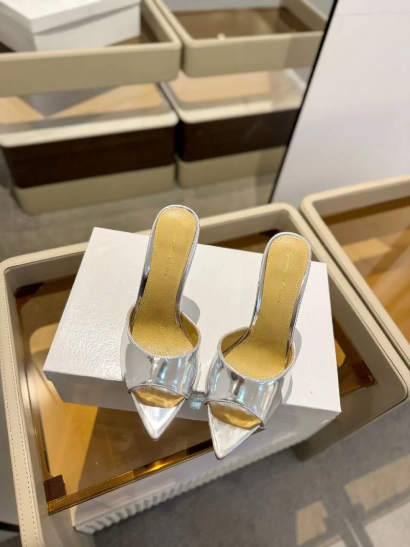Gianvito Rossi Sandals Casual 10085