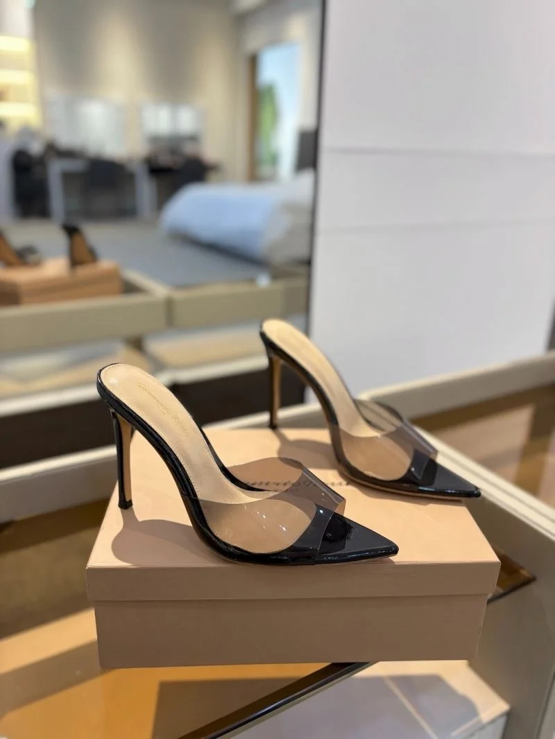 Gianvito Rossi Sandals OnTrend 10014