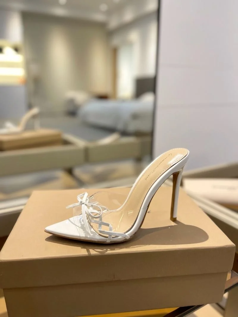 Gianvito Rossi Sandals OnTrend 10031