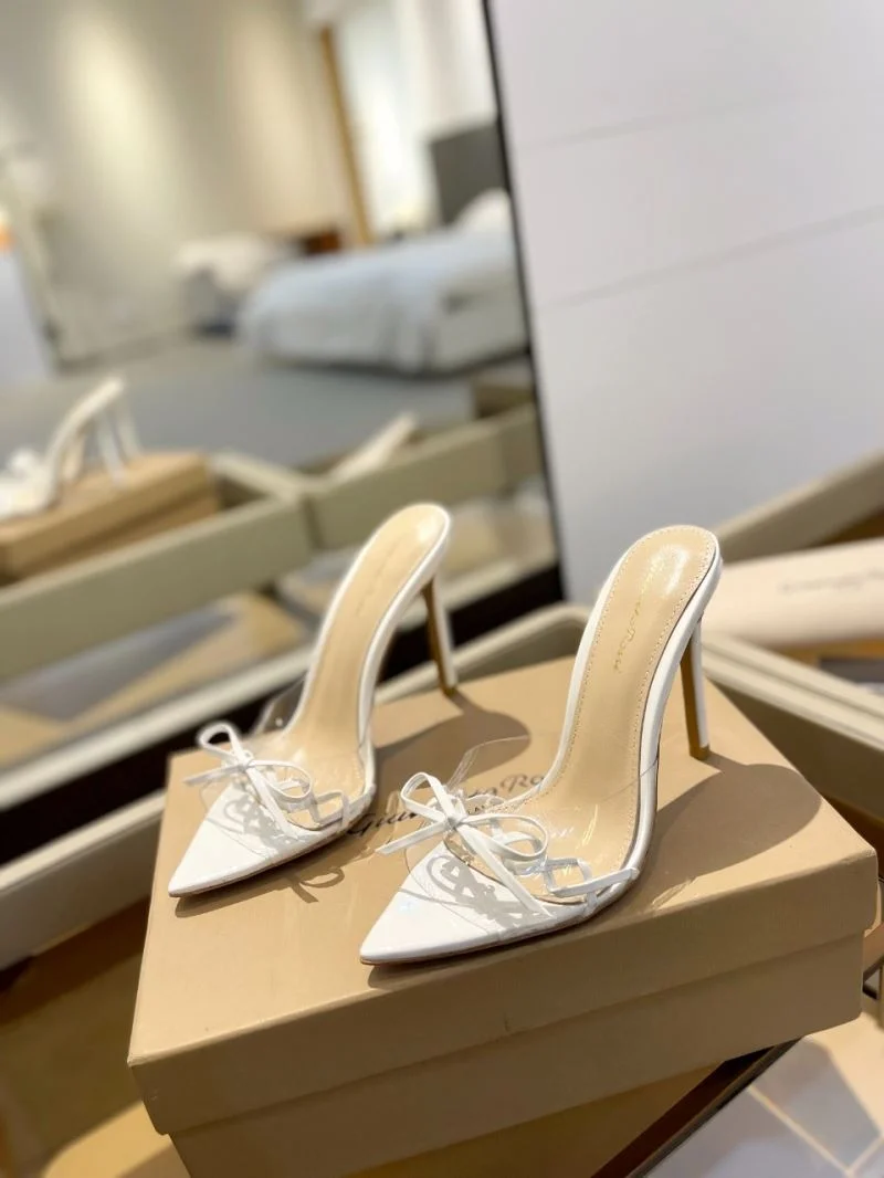 Gianvito Rossi Sandals OnTrend 10031