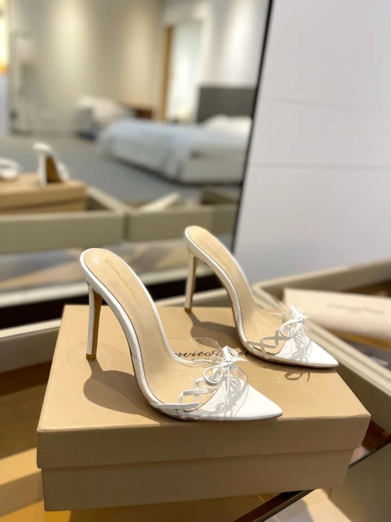 Gianvito Rossi Sandals OnTrend 10031