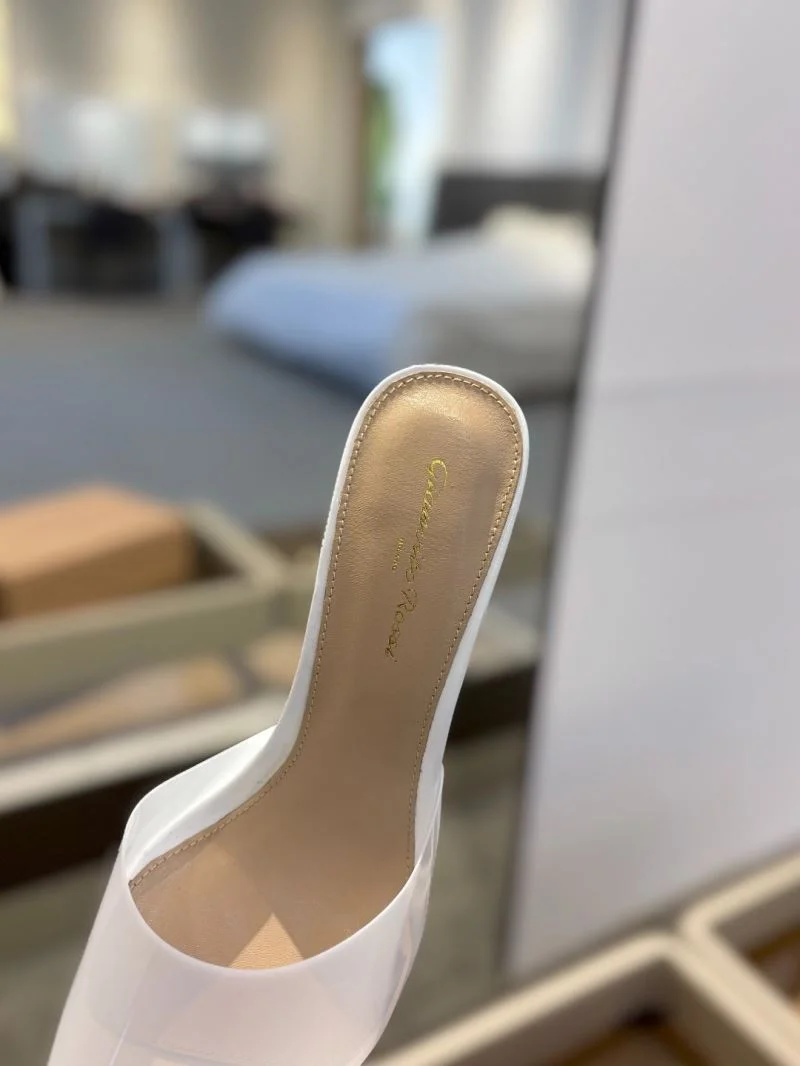 Minimalist Gianvito Rossi Sandals 9984