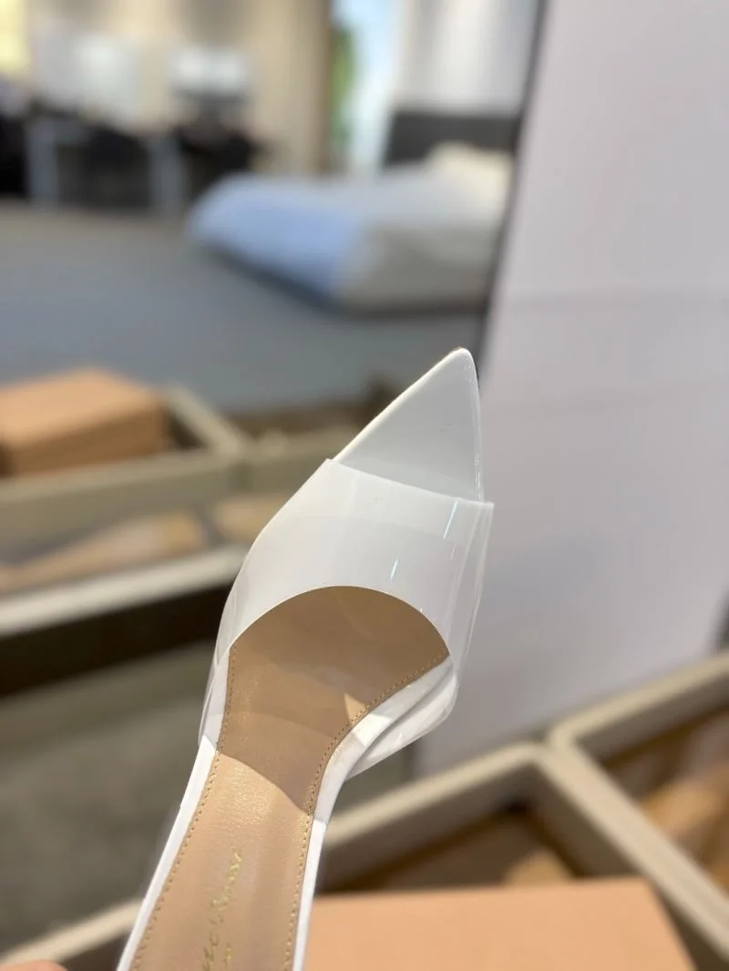 Minimalist Gianvito Rossi Sandals 9984
