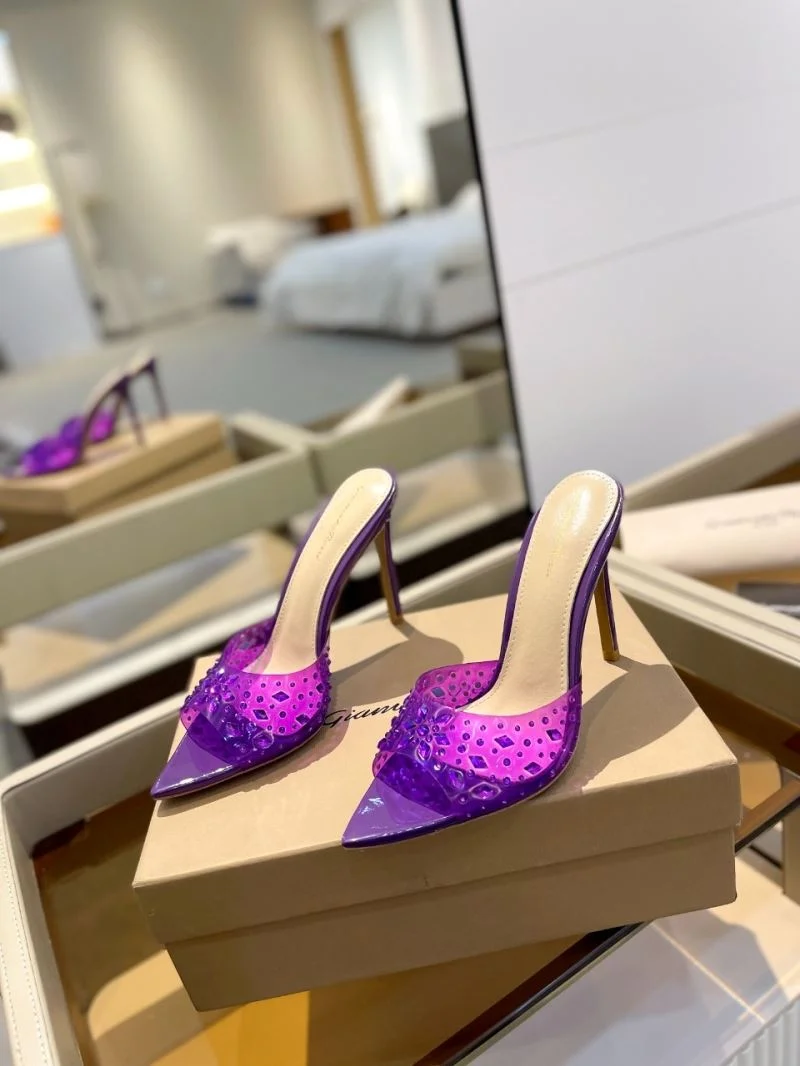 Breathable Gianvito Rossi Sandals 9975
