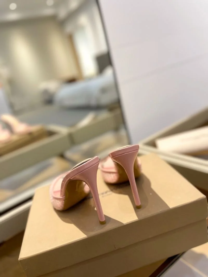 OdorResistant Gianvito Rossi Sandals 9994