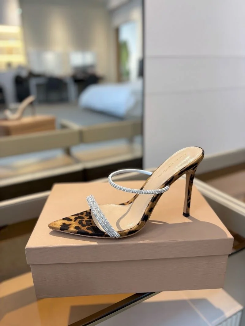 Sustainable Gianvito Rossi Sandals 10005