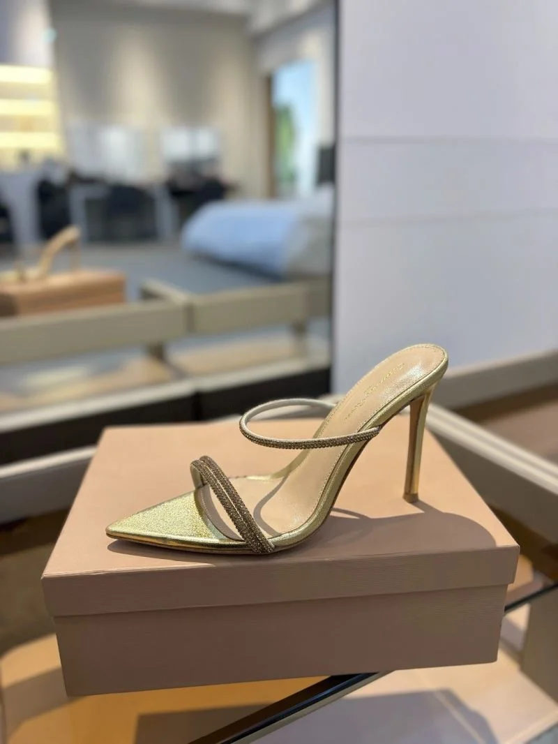 Gianvito Rossi Sandals SmoothTexture 10002