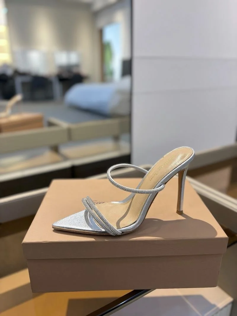Popular Gianvito Rossi Sandals 10041