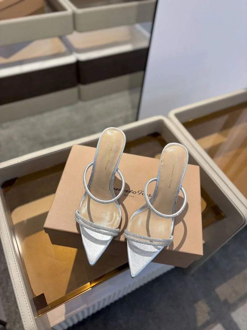 Popular Gianvito Rossi Sandals 10041