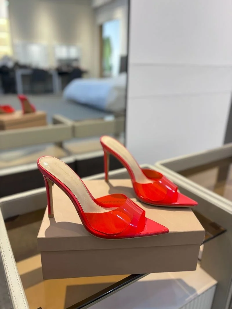 Resilient Gianvito Rossi Sandals 9963