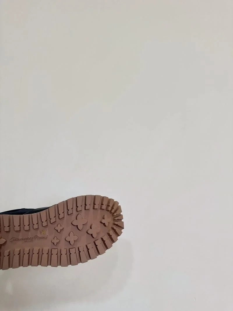 TimelessDesign Gianvito Rossi Shoes 8129