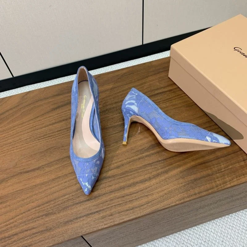 Sporty Gianvito Rossi Shoes 12340