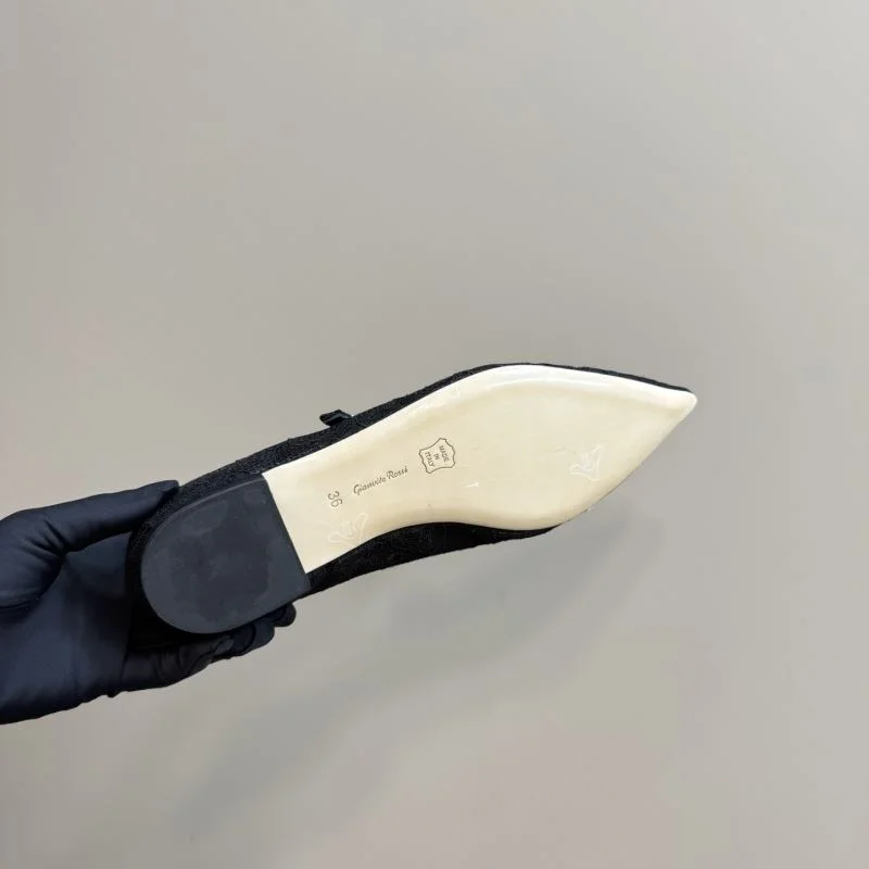 Packable Gianvito Rossi Shoes 9956