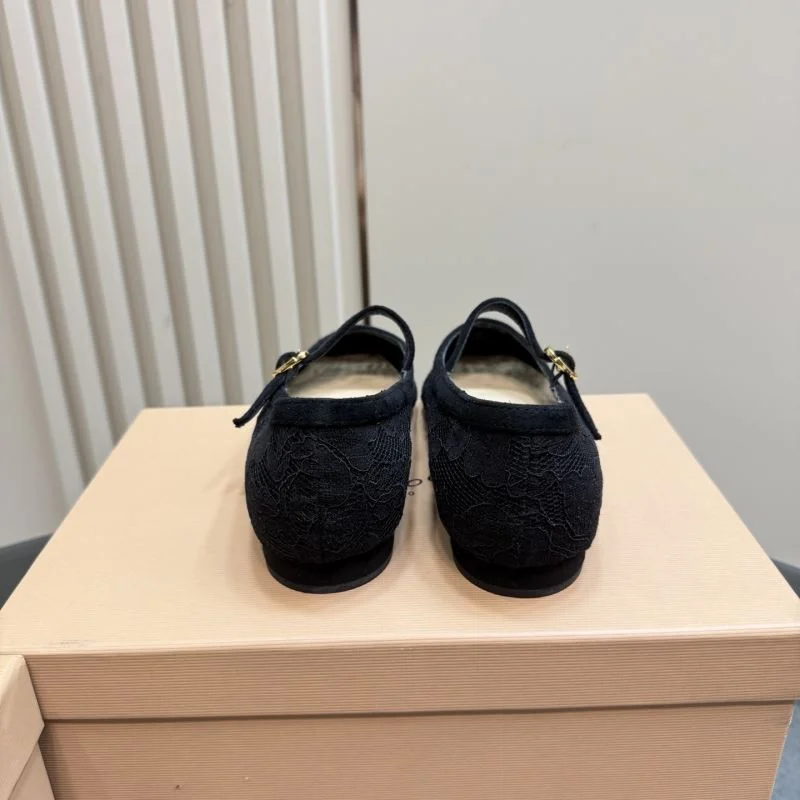 Packable Gianvito Rossi Shoes 9956