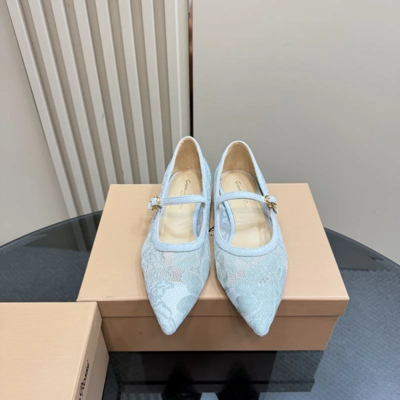 Minimalist Gianvito Rossi Shoes 9992