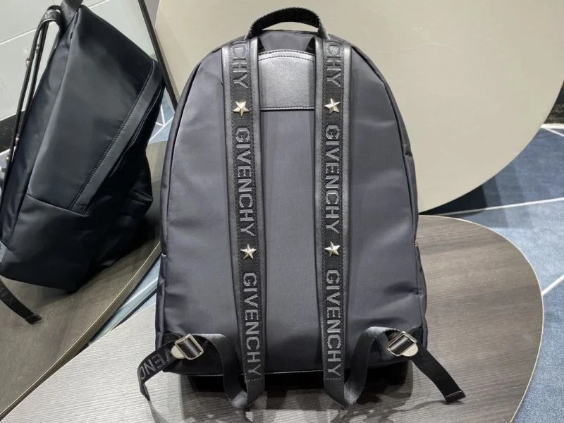 Givenchy Backpacks Sleek 44584