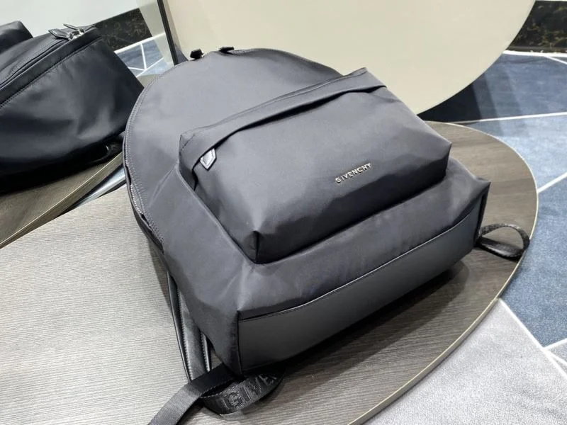 Givenchy Backpacks Sleek 44584