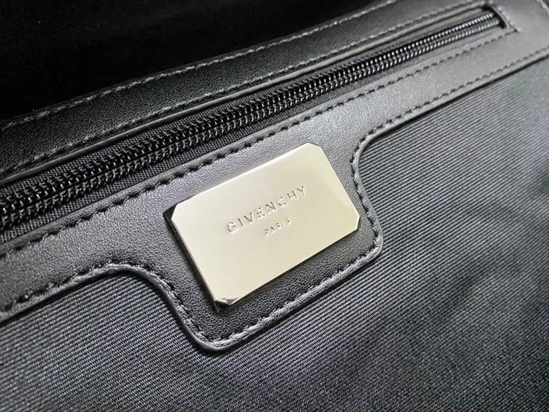 Givenchy Backpacks Resilient 44578