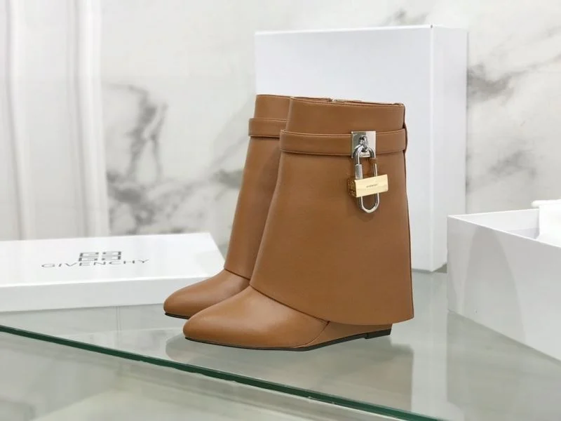 FashionForward Givenchy Boots 15711