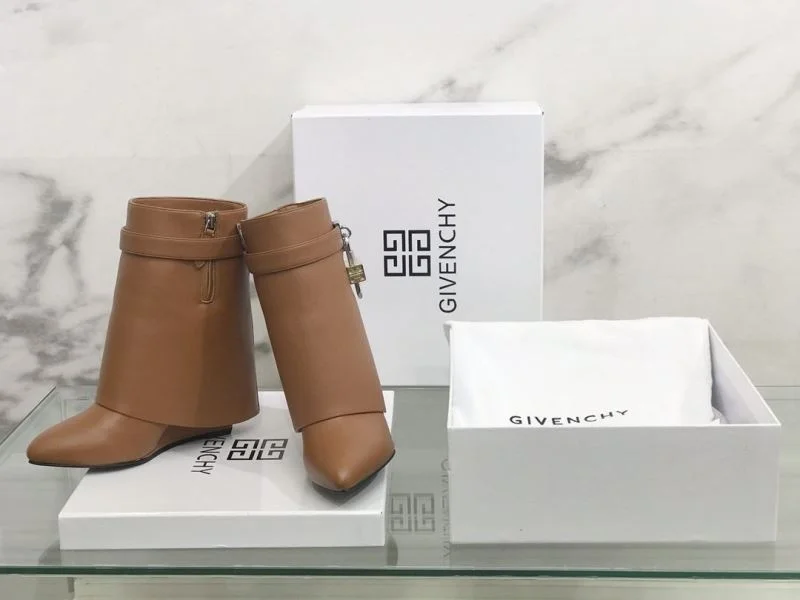 FashionForward Givenchy Boots 15711