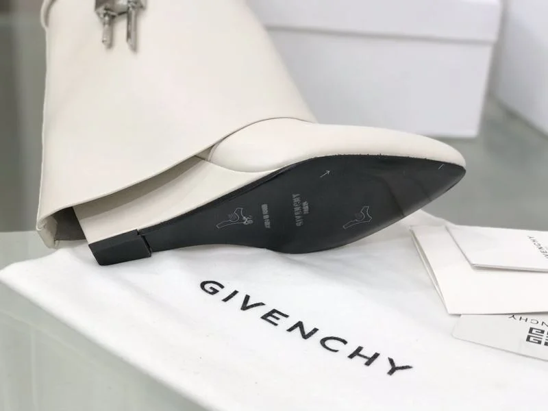 Givenchy Boots Lightweight 15709