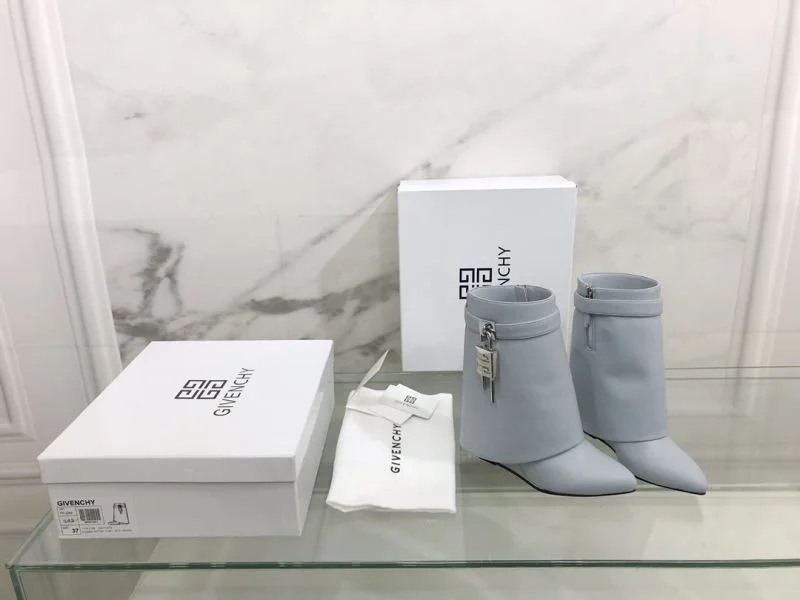 Thermal Givenchy Boots 15741