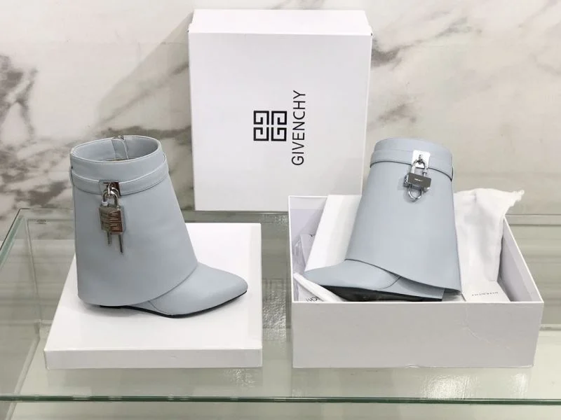 Thermal Givenchy Boots 15741