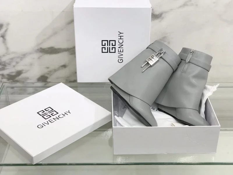 Givenchy Boots EasyCare 15708