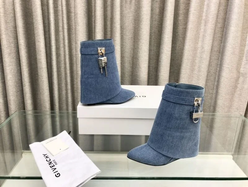 Givenchy Boots Compact 15705